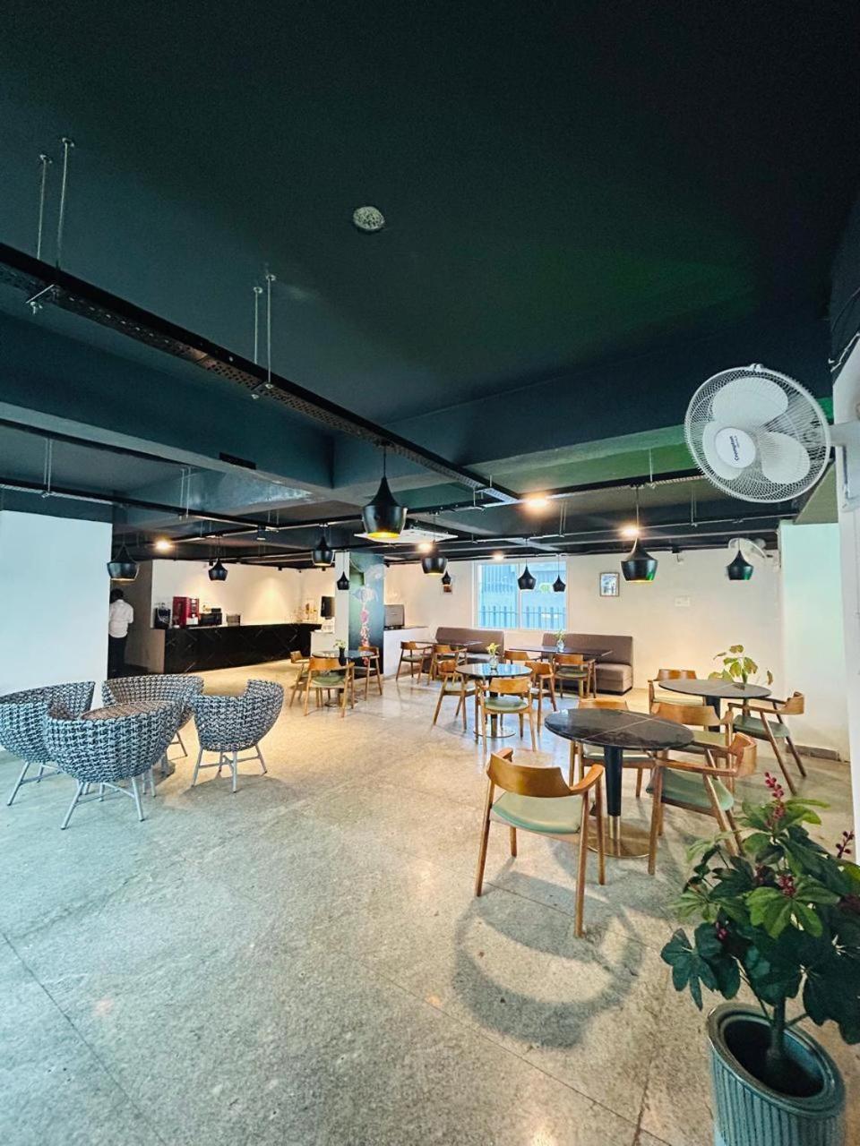 Wild Wings Premium Hotel Χιντεραμπάντ Εξωτερικό φωτογραφία