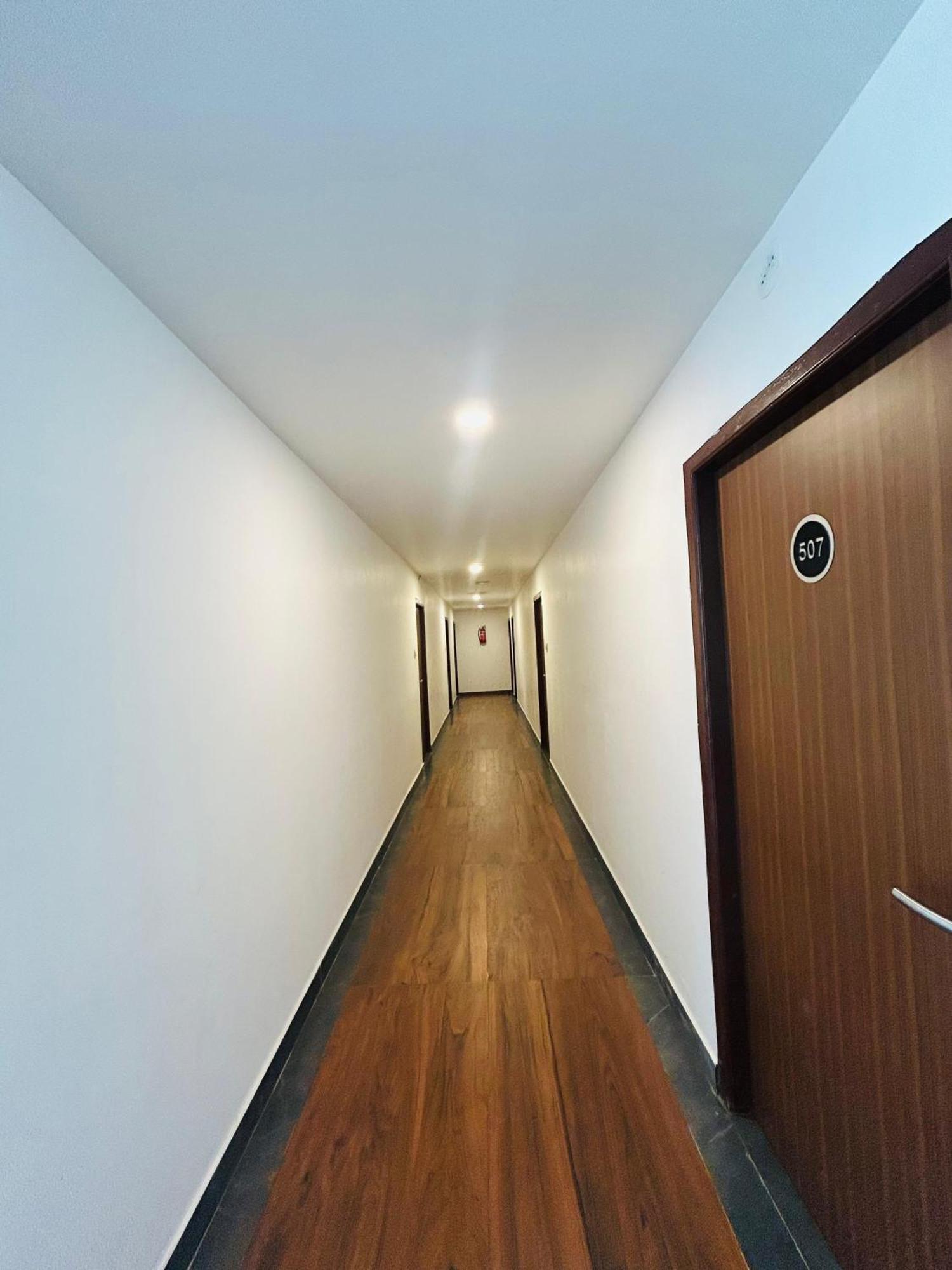 Wild Wings Premium Hotel Χιντεραμπάντ Εξωτερικό φωτογραφία