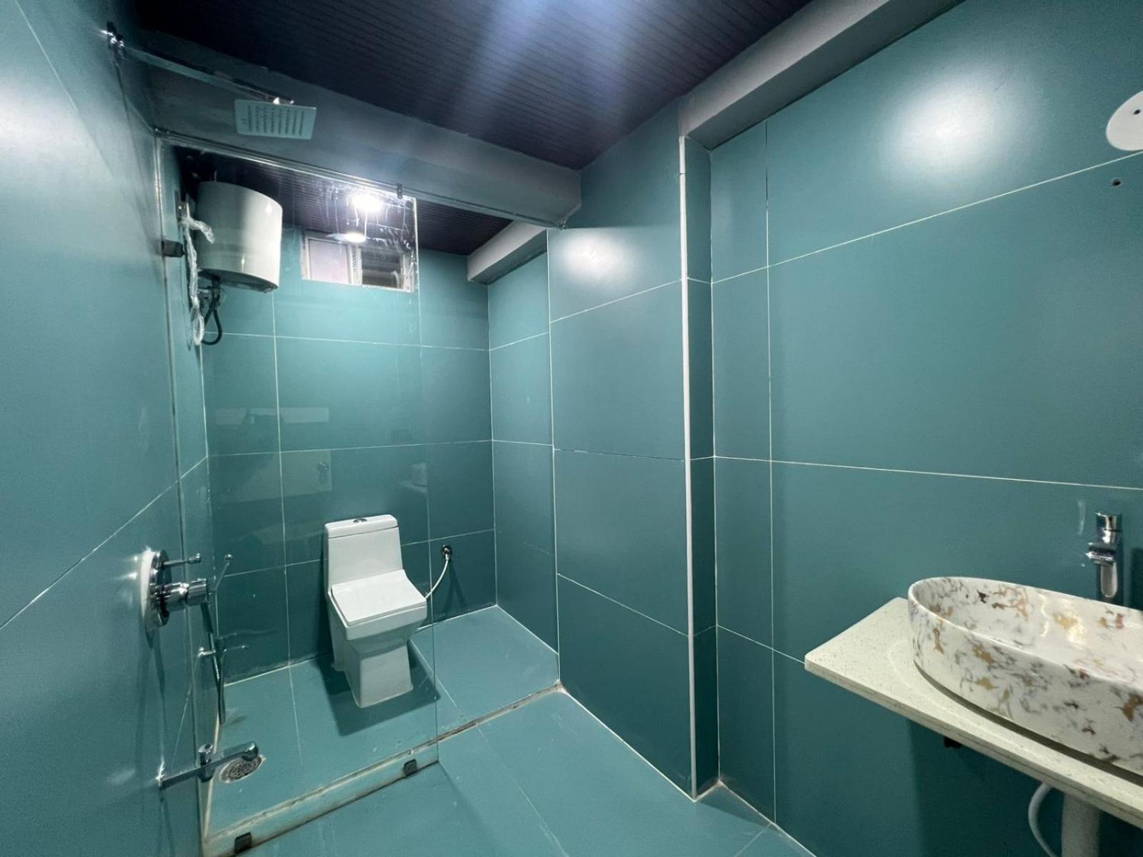 Wild Wings Premium Hotel Χιντεραμπάντ Εξωτερικό φωτογραφία