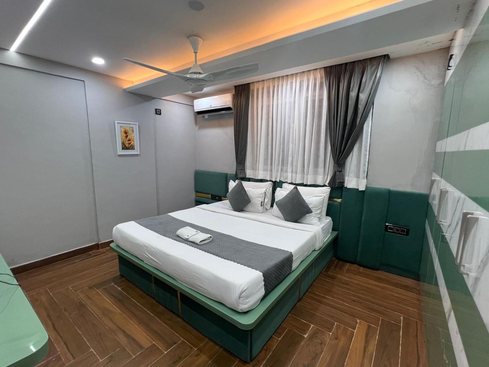 Wild Wings Premium Hotel Χιντεραμπάντ Εξωτερικό φωτογραφία