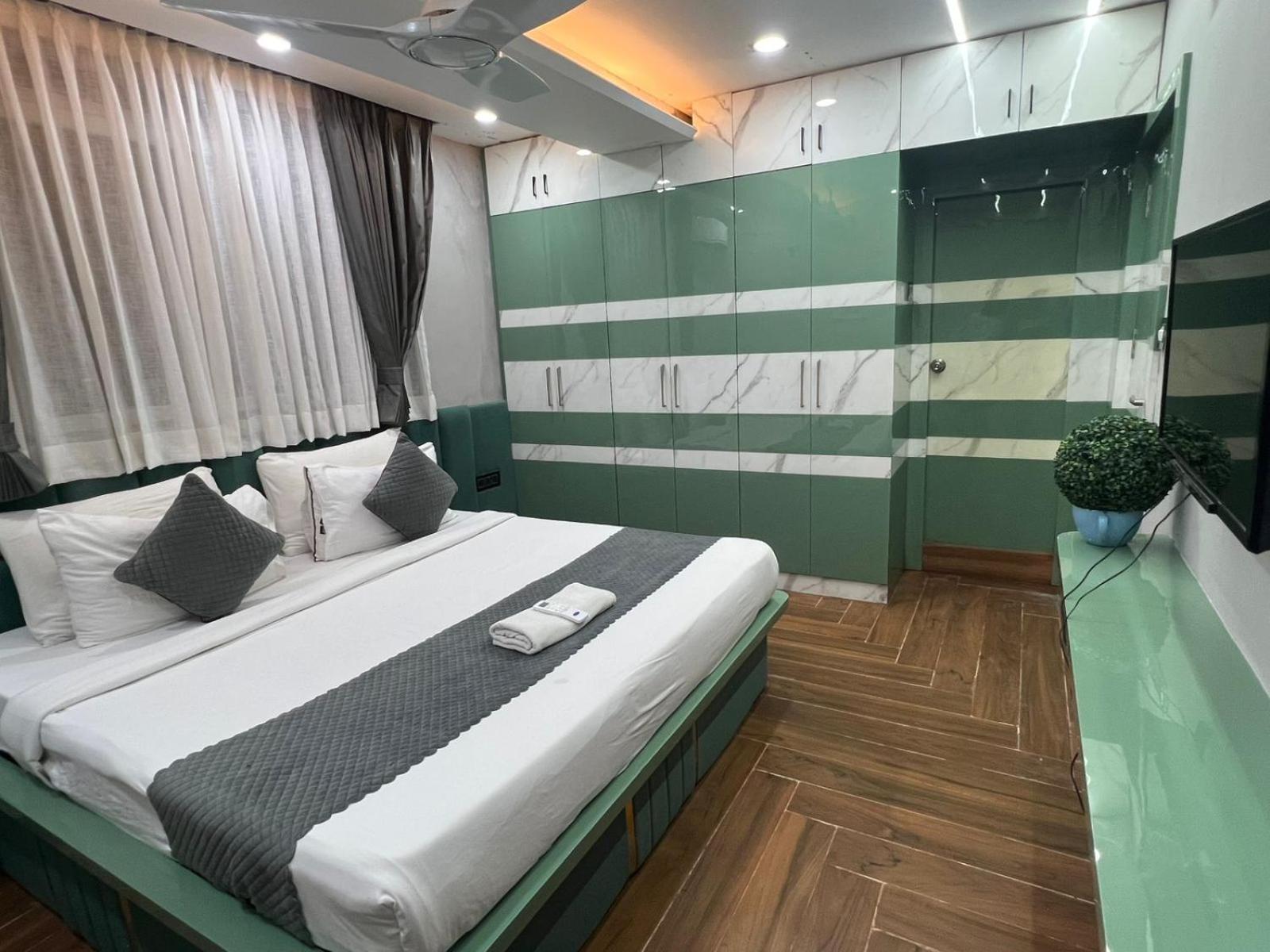 Wild Wings Premium Hotel Χιντεραμπάντ Εξωτερικό φωτογραφία