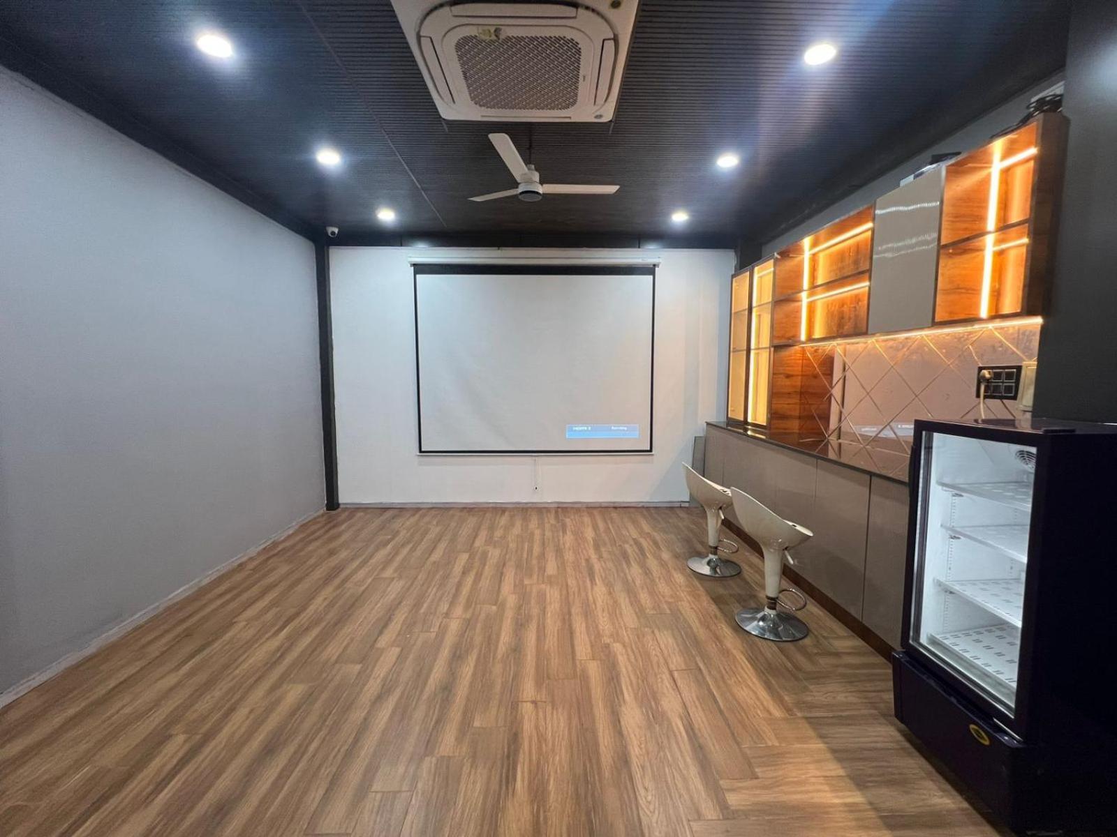 Wild Wings Premium Hotel Χιντεραμπάντ Εξωτερικό φωτογραφία