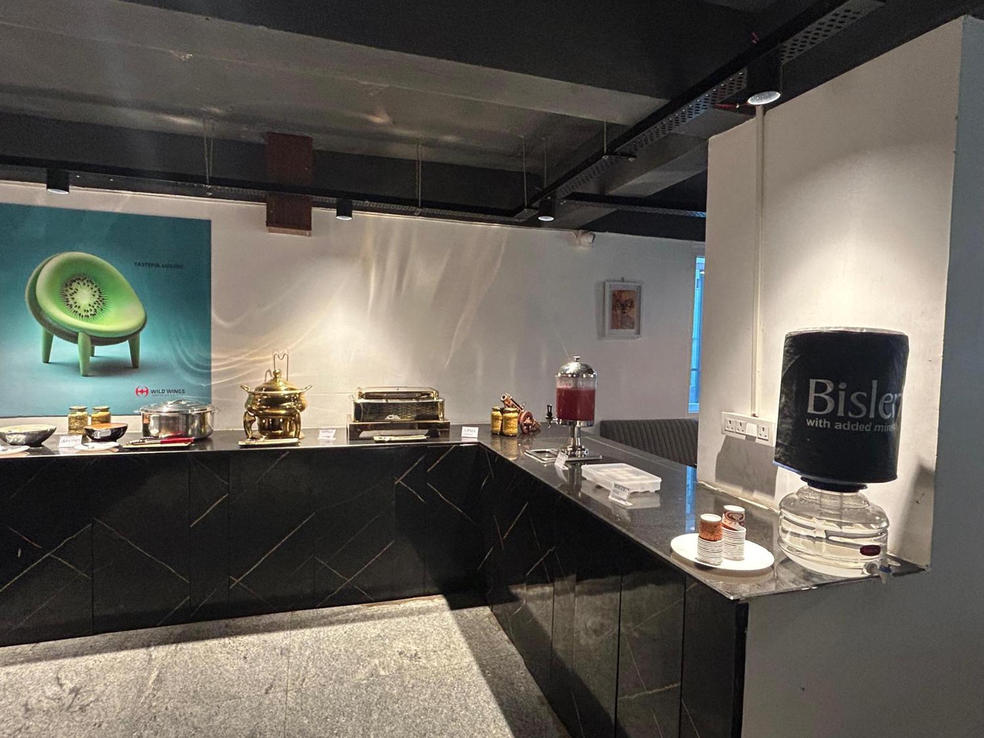 Wild Wings Premium Hotel Χιντεραμπάντ Εξωτερικό φωτογραφία